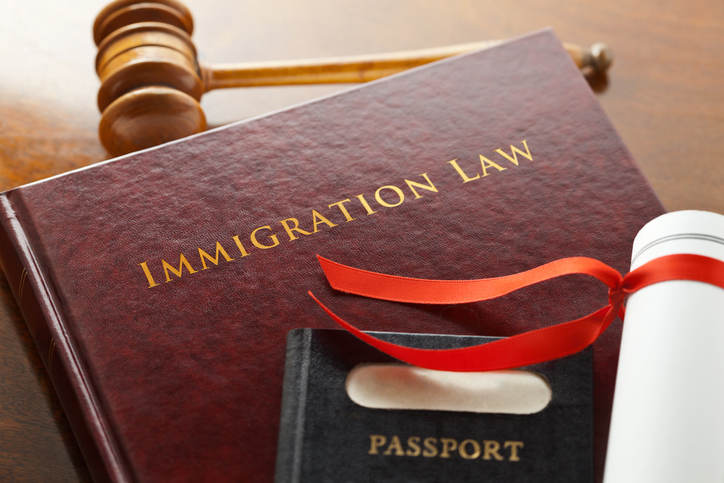 美国移民 移民律师 移民律师费用