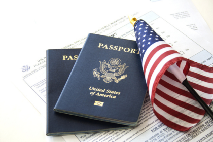 美国绿卡持有人申请入籍的完整流程