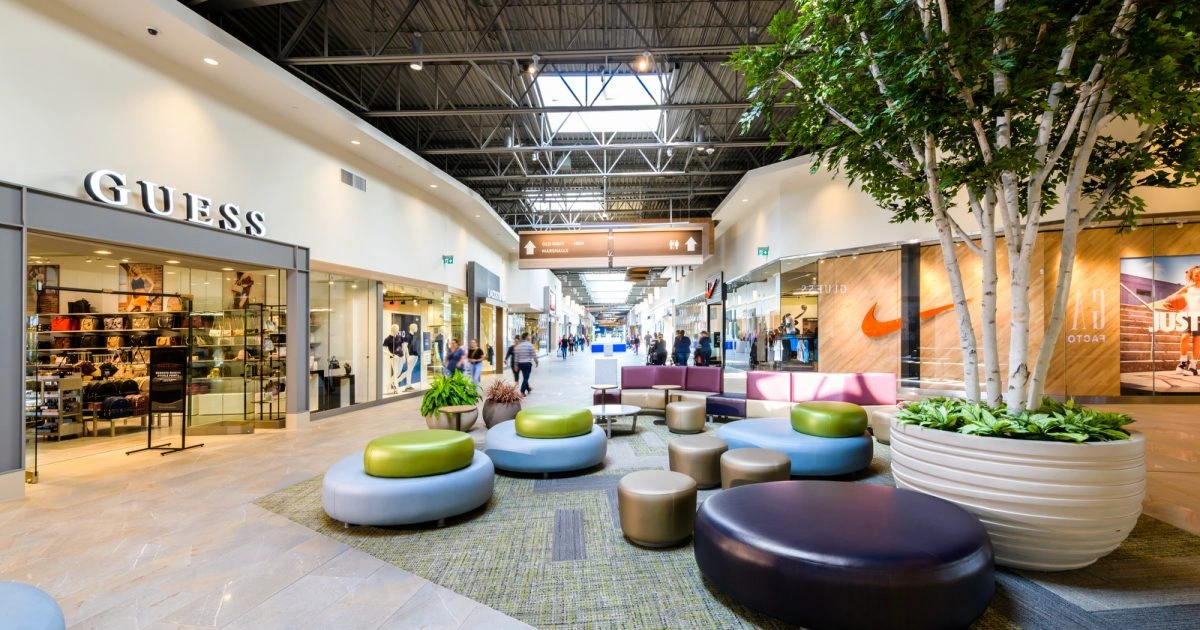 Outlet Collection at EIA(阿省埃德蒙顿国际机场)