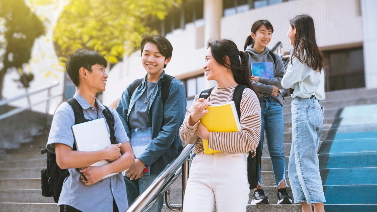 加拿大选校核心逻辑